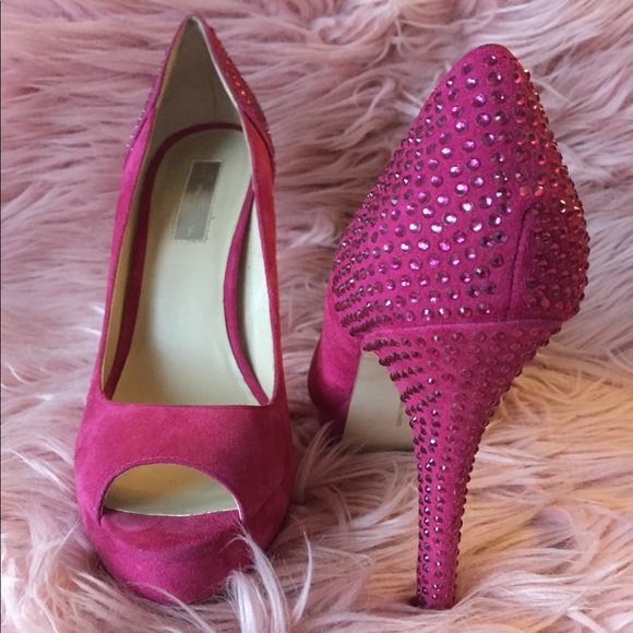 INC INTERNATIONAL CONCEPTS BRIGHT PINK PUMPS - Picture 3 of 6